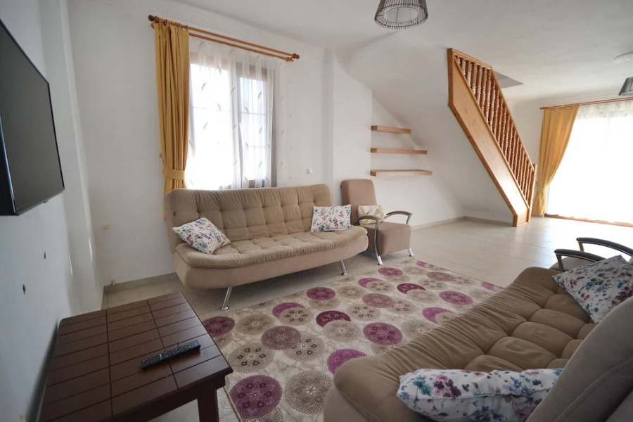 Villa Defne by Helaltatilvillari