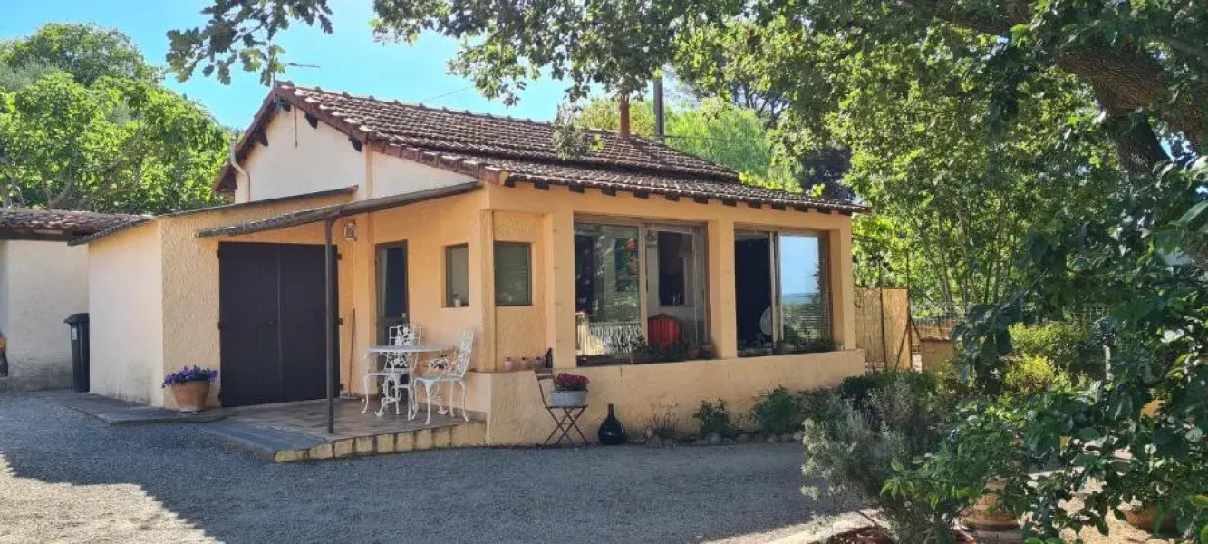 Charmante maisonnette sur les hauteurs d'Ollioules