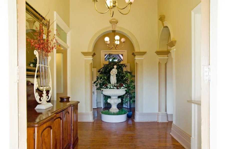 Hermitage Hill Country Retreat & Function Centre