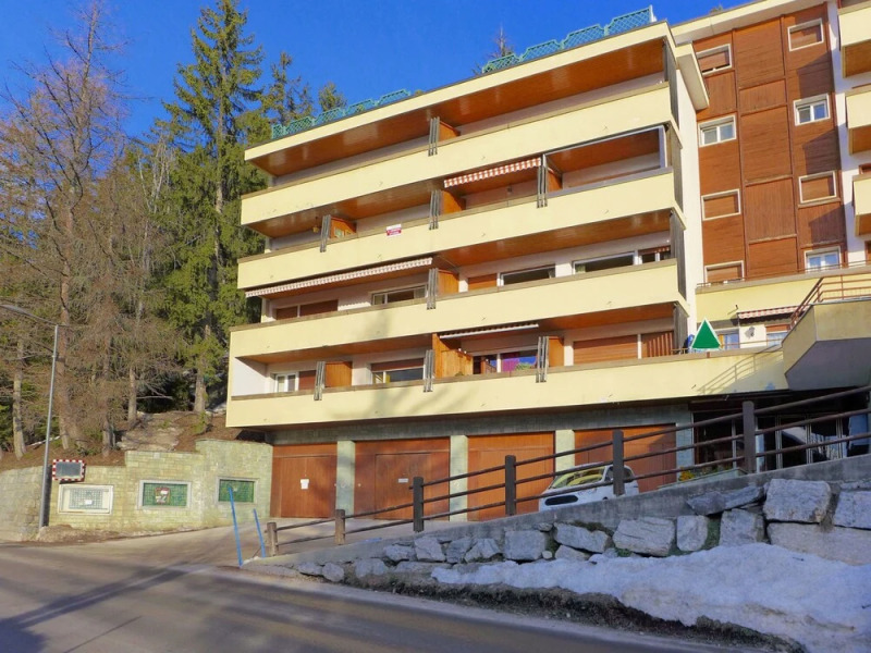 Eperon Lens in Lens With 1 Bedrooms and 1 5 Bathrooms