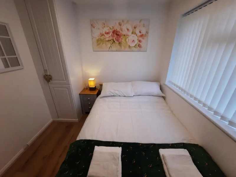 2 Bed Chalet, St Margaret's at Cliffe, South Coast