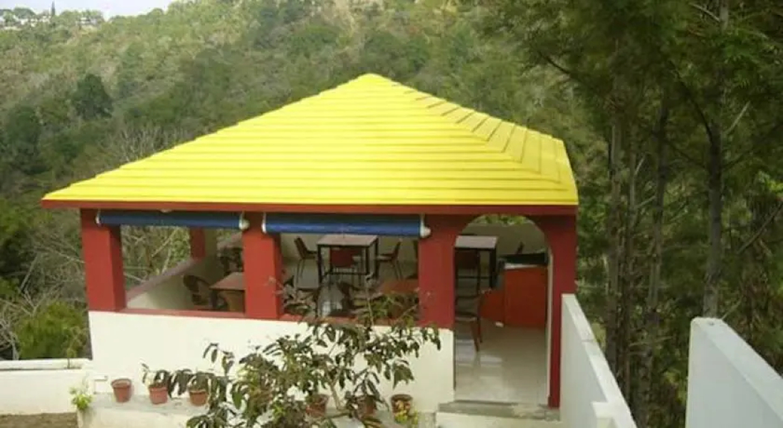 Royal Huts Resort