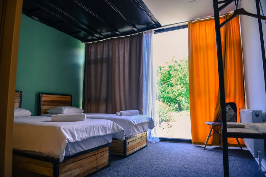 Arevi Hotel