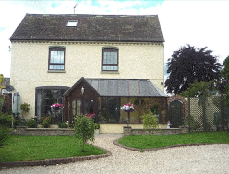 Henwick House Bed &Breakfast