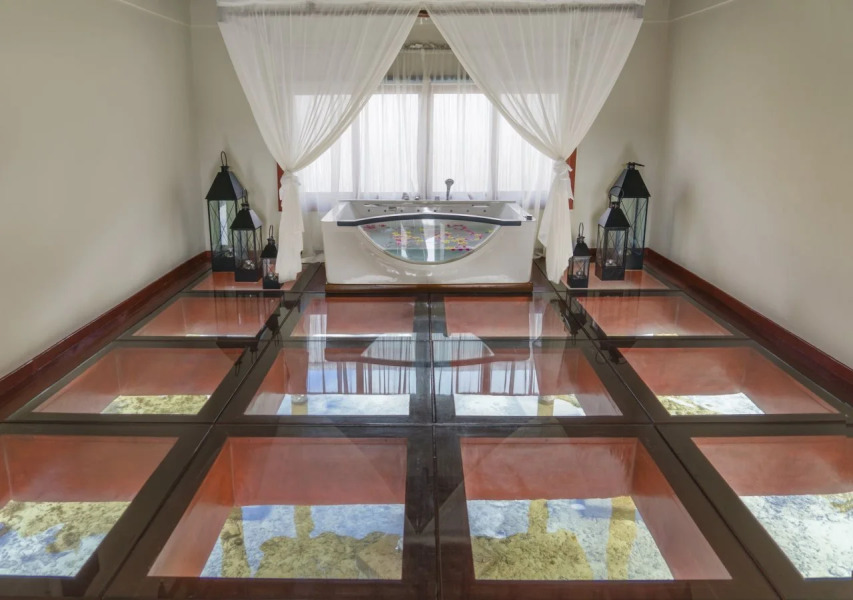 Huma Island Resort and Spa