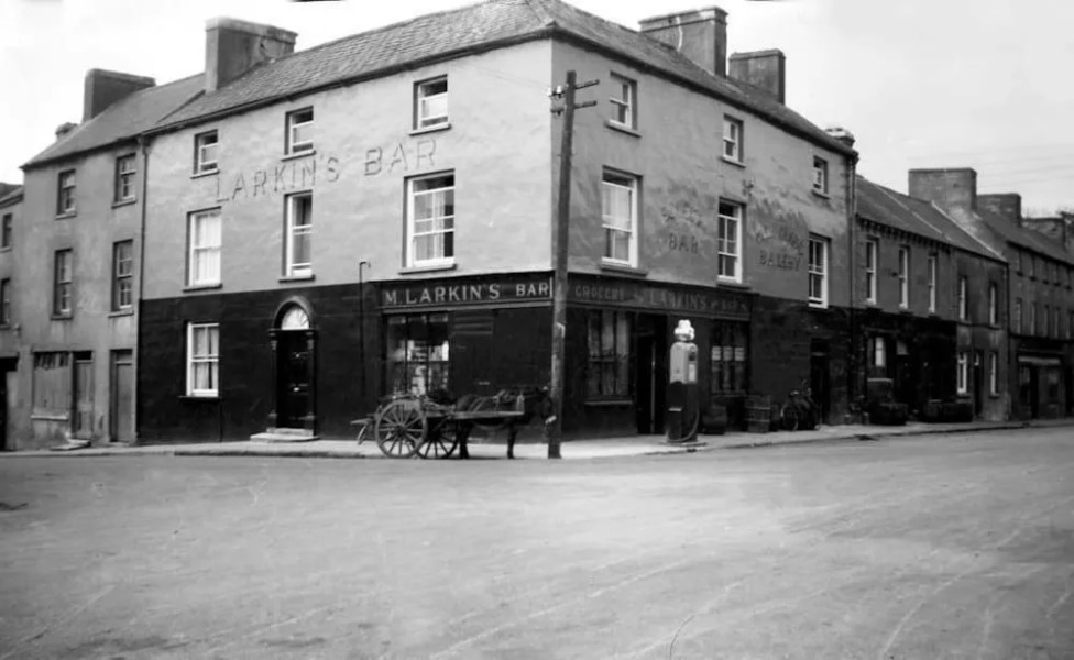 Larkin's Pub, Restaurant, and B&B