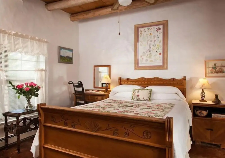 Casa Escondida Bed & Breakfast
