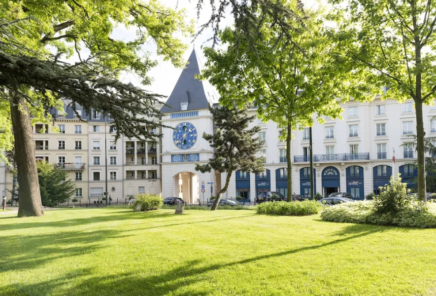 Le Plessis Grand Hotel