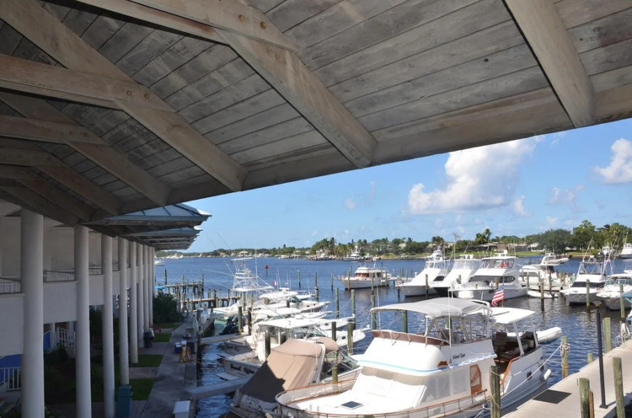 Pirate's Cove Resort & Marina