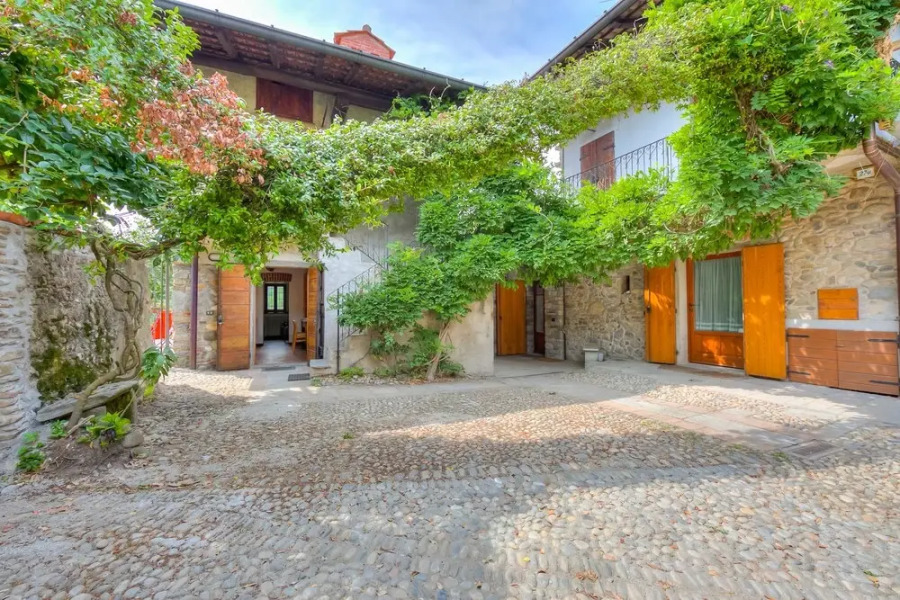 La Casetta Sul Fiume Borghetto Court