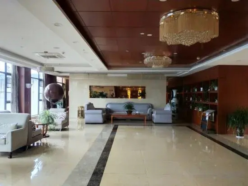 Qingtian Boutique Hotel (Zhaotong Fengxia Road)