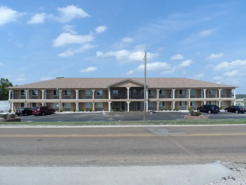 Motel 6-Saint Robert, MO