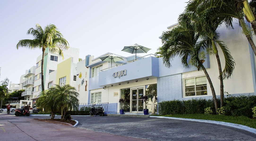 Aqua Hotel & Suites