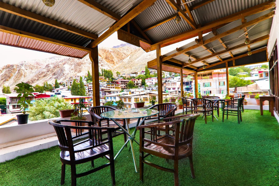 Capital O 44536 Hotel Pc Palace