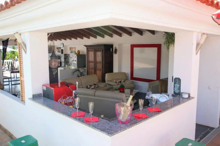 TESS Villa El Mirador