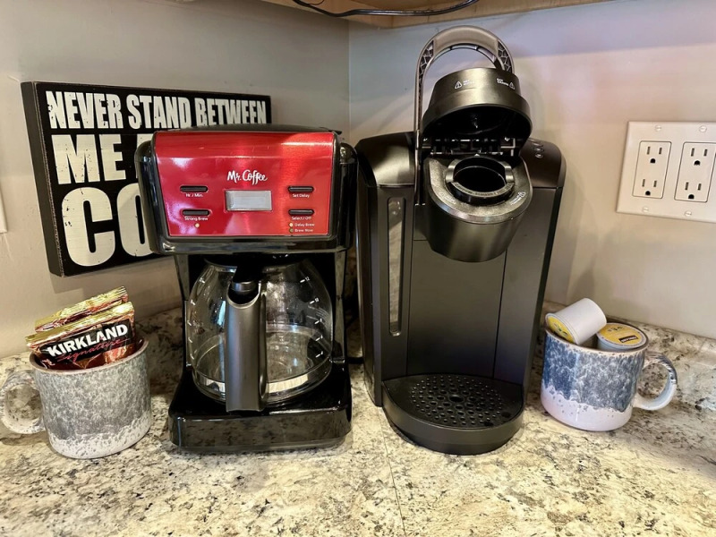 Compass Cabin 2 Bedroom Homeby NW Comfy Cabins by RedAwning