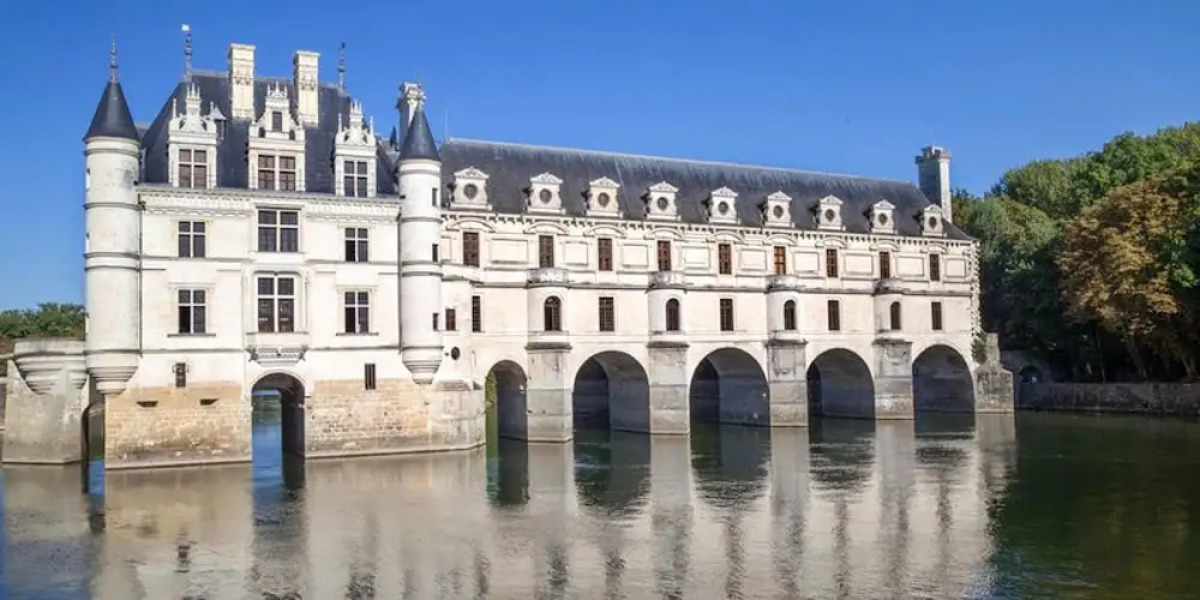 Bungalow With 3 Bedrooms in Onzain, With Shared Pool and Enclosed Garden