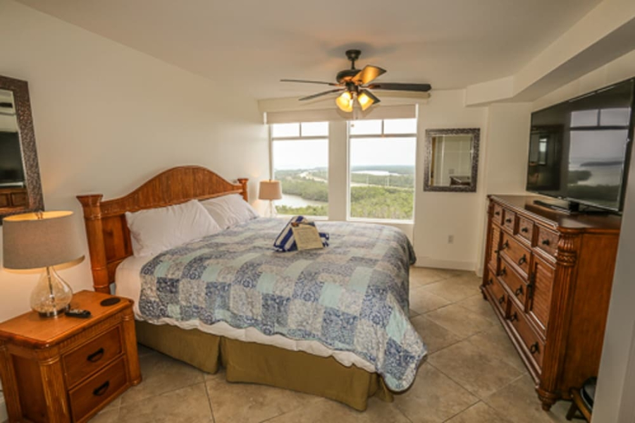 Lovers Key Resort 908