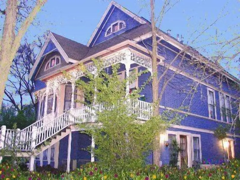 Robins Nest Bed & Breakfast