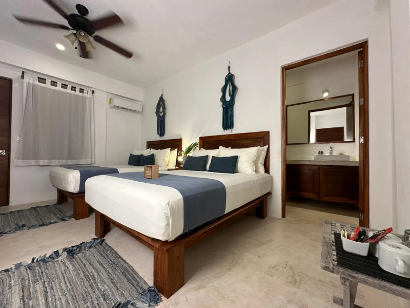 Noah Beach Hotel & Suites