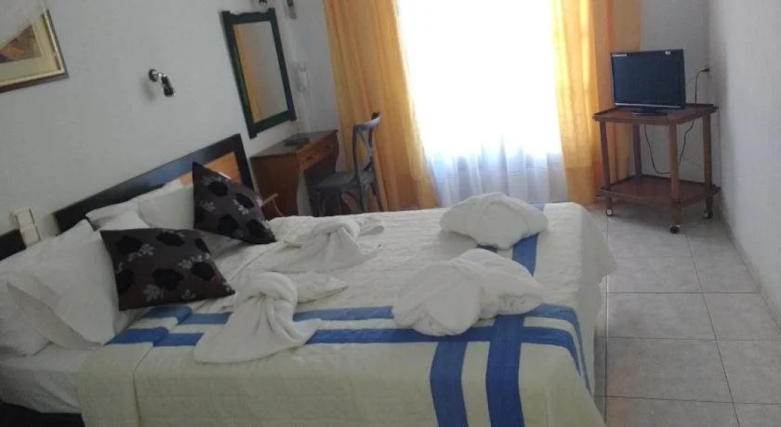 Karaoulanis Beach Aparthotel