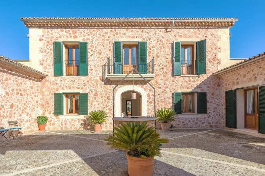 Divina Santa Eugenia