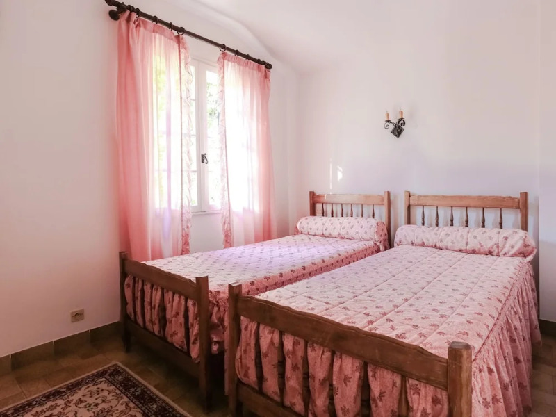 Provencal House With Swimming Pool and Vast View of the Surrounding Massif des Maures and the sea