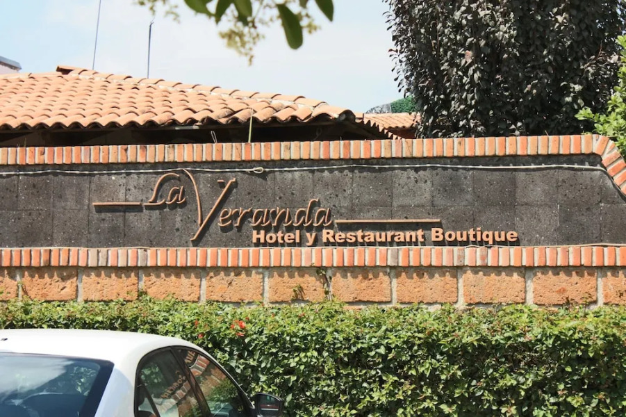 La Veranda Hotel Bed & Breakfast