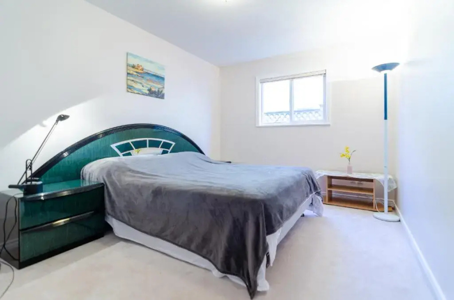 Great Guest Suite in a Gorgeous House