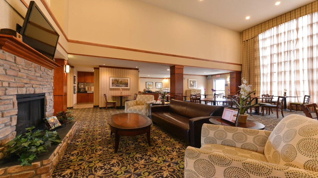 Staybridge Suites Calgary Airport by IHG