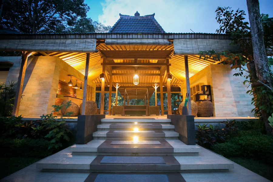 Senetan Villa and Spa Resort