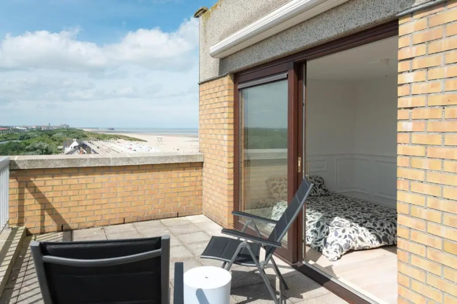 Superb Penthouse seaview near Bruges