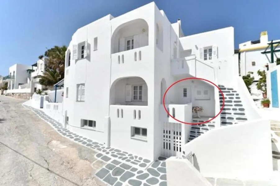 Nikolas Naousa Guesthouse I