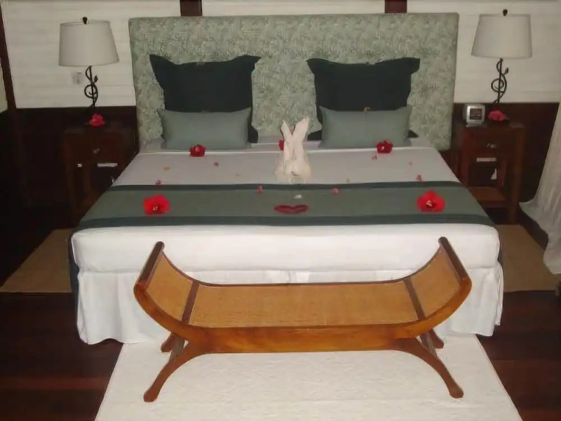 Tamarind Beach Hotel & Yacht Club