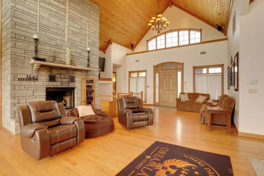 366 Shared Acres, Lake Access: Ozark Getaway!