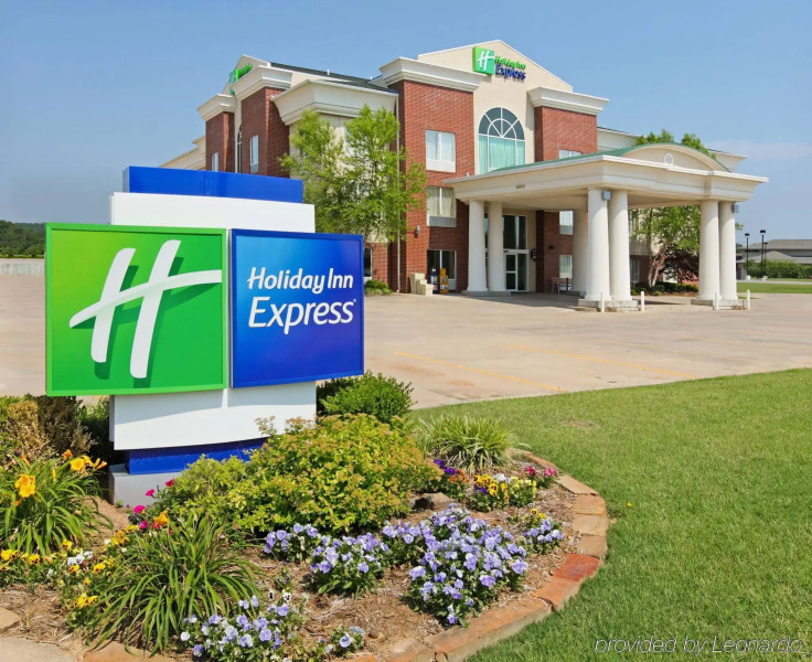 Holiday Inn Express Fort Smith Ecutive Park