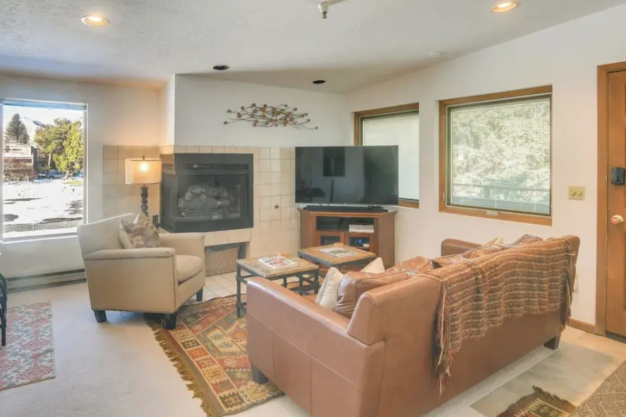 2 Mi to Sun Valley Resort: Walkable Condo!