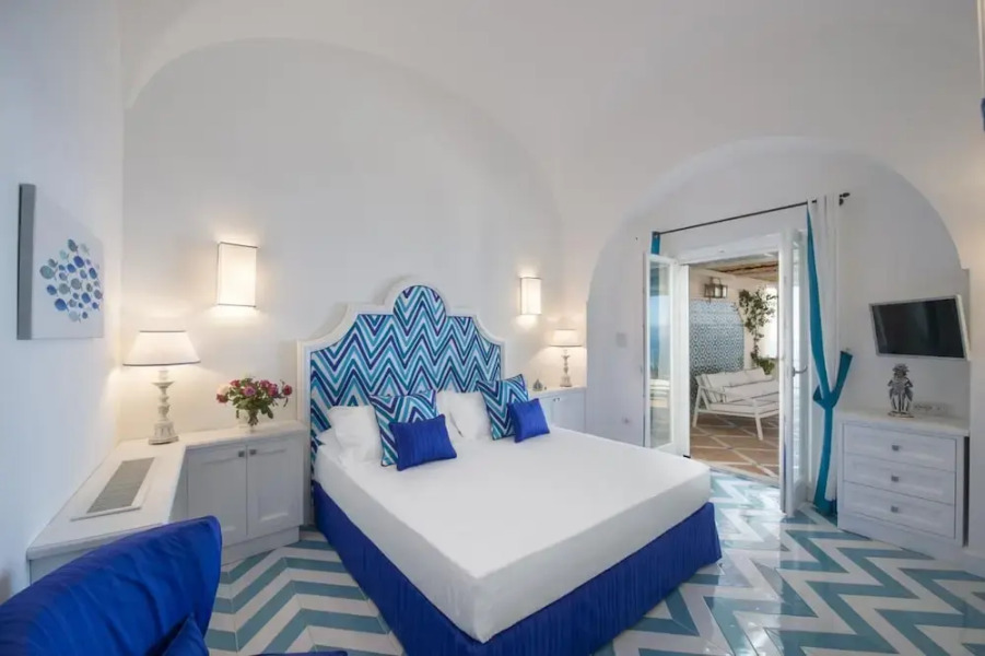 Luxury Villa Malika - Breathtaking View of Capri and Positano