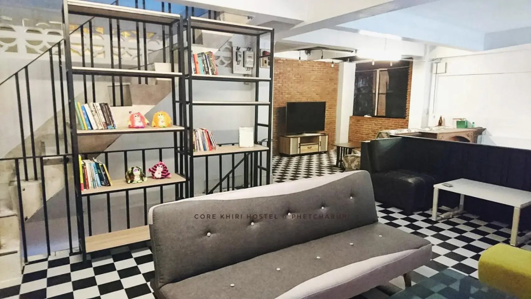 Core Khiri Hostel
