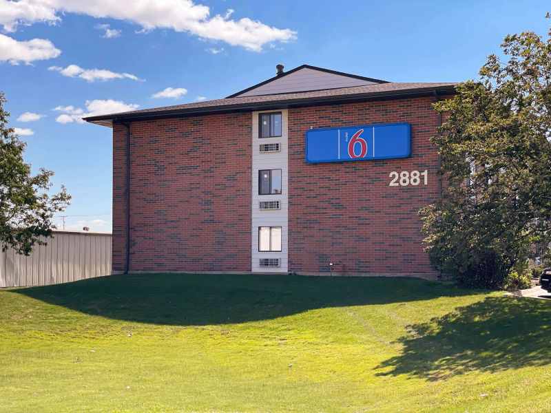 Motel 6 Elk Grove Village, IL - O'Hare