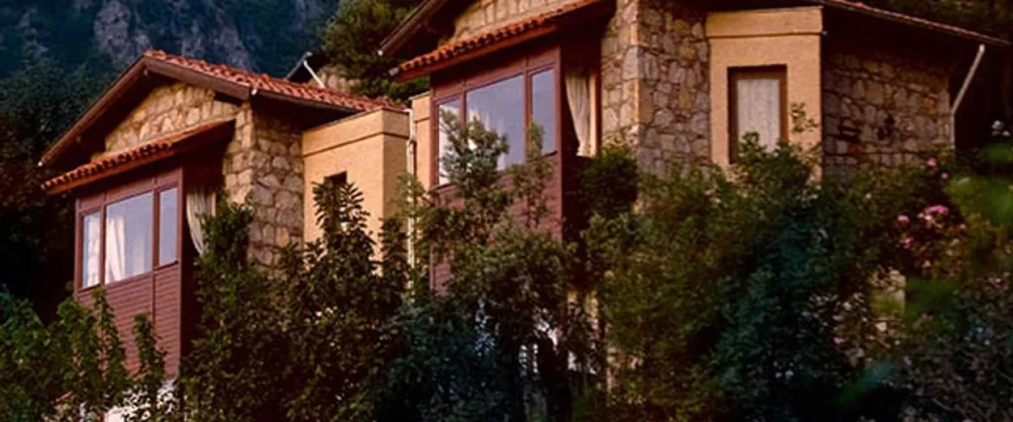 Dionysos Hotel