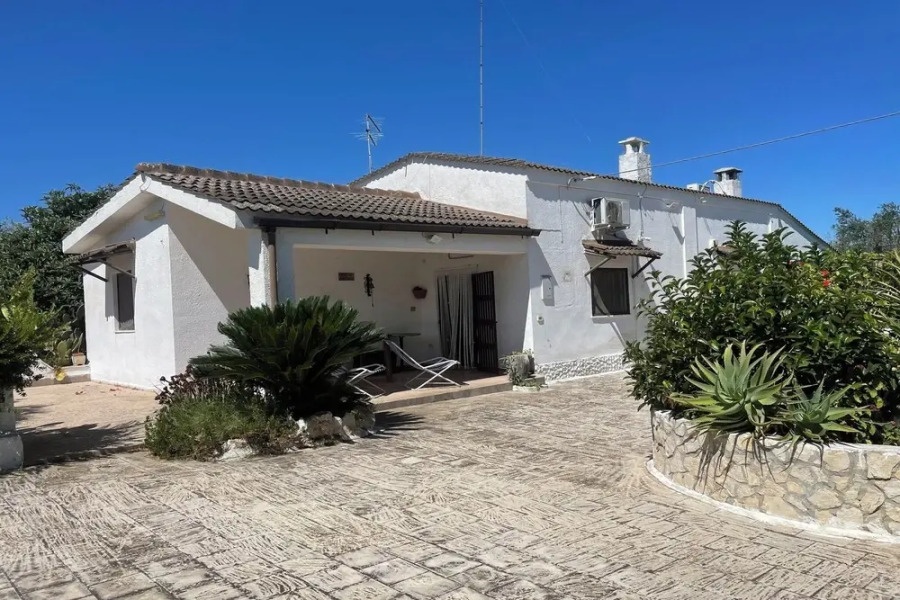 Carbone Country House Oria