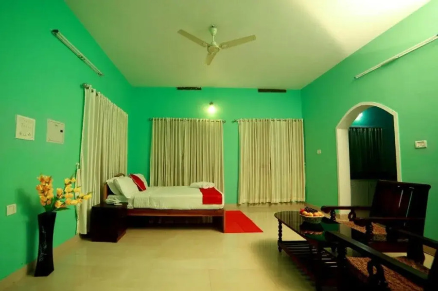Aruvi Resorts