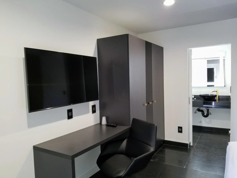 Glen Capri Inn & Suites - Burbank Universal