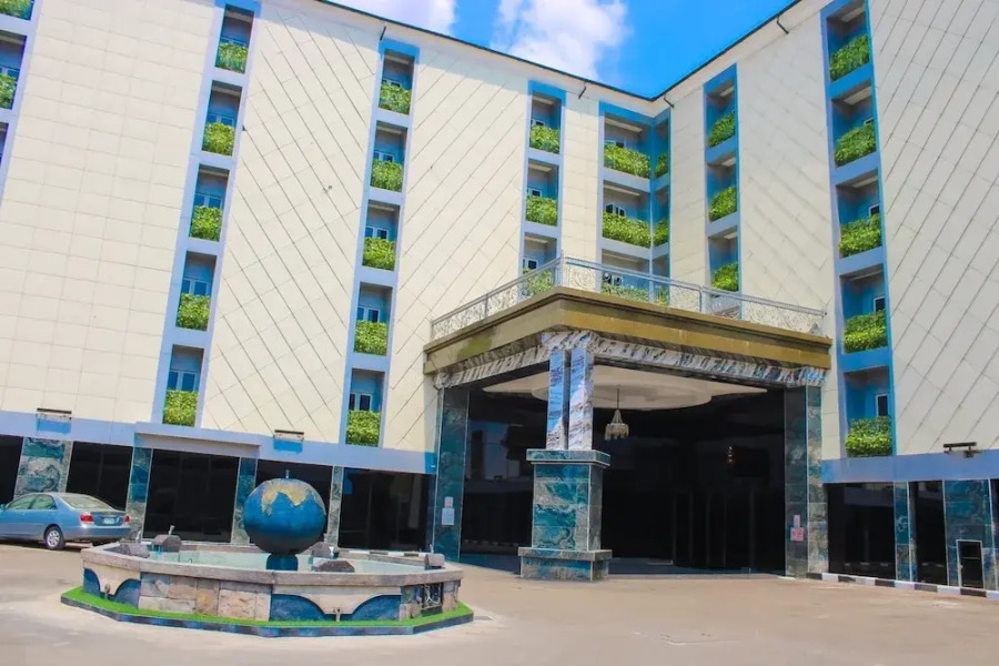 McDons Skye Hotel and Suites