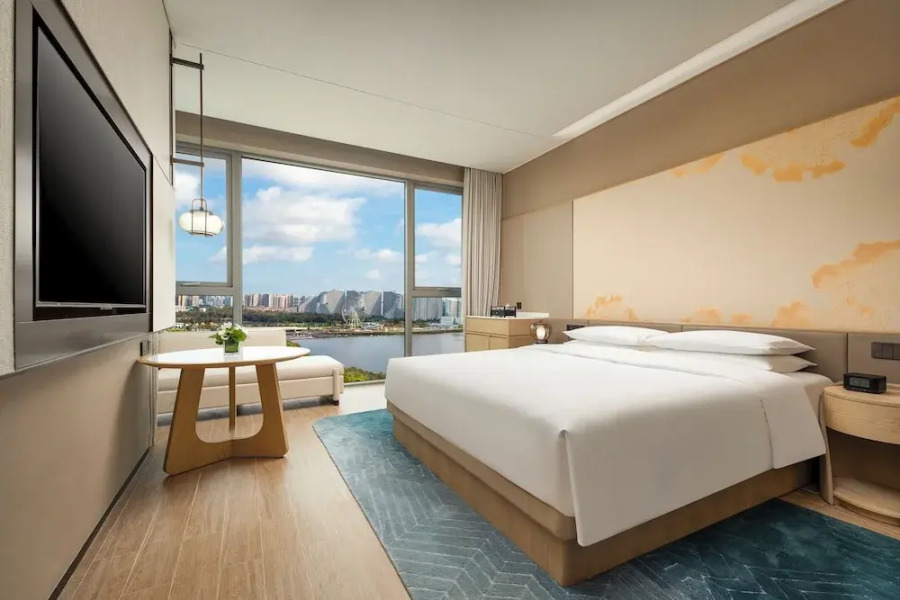 HUALUXE Resort Beihai Silver Beach by IHG