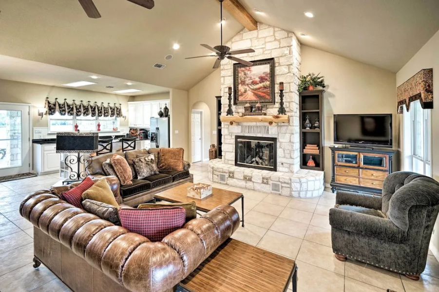Pet-friendly Flatonia House w/ Patio & Gazebo!