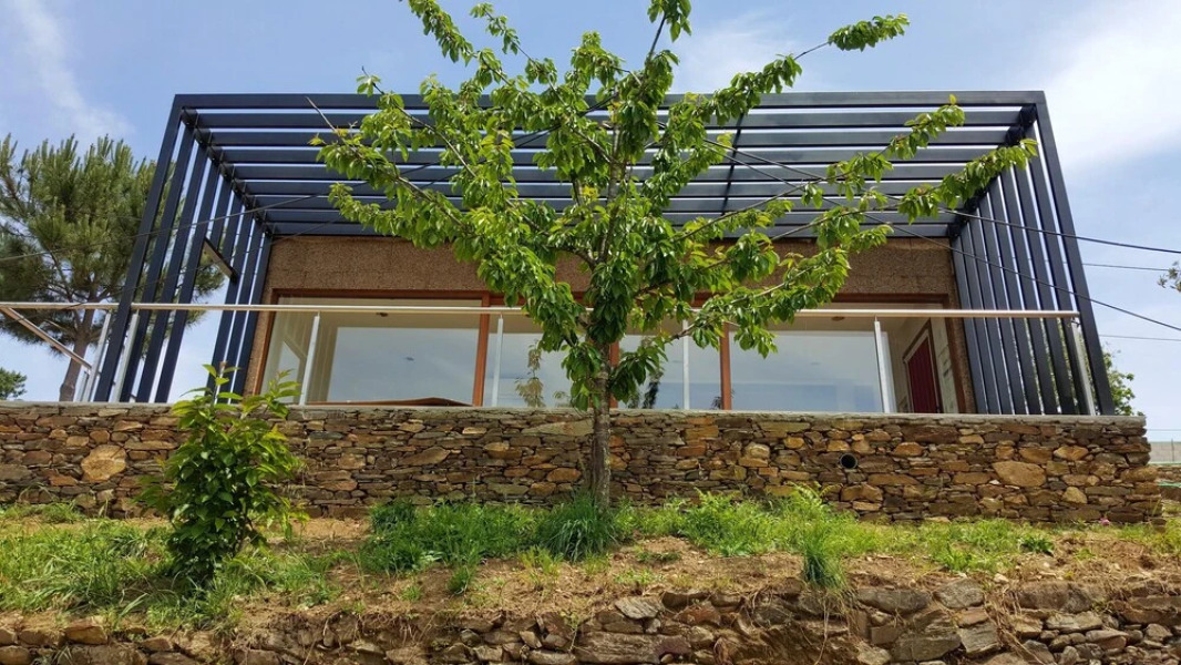 Bungalow With 2 Bedrooms in Furtado, With Wonderful Mountain View, Poo