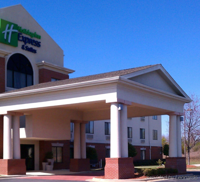 Holiday Inn Express Hotel & Suites Reidsville