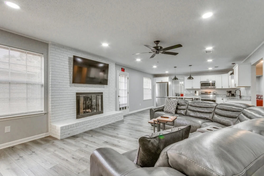 Pensacola Home w/ Private Yard: 7 Mi to Downtown!